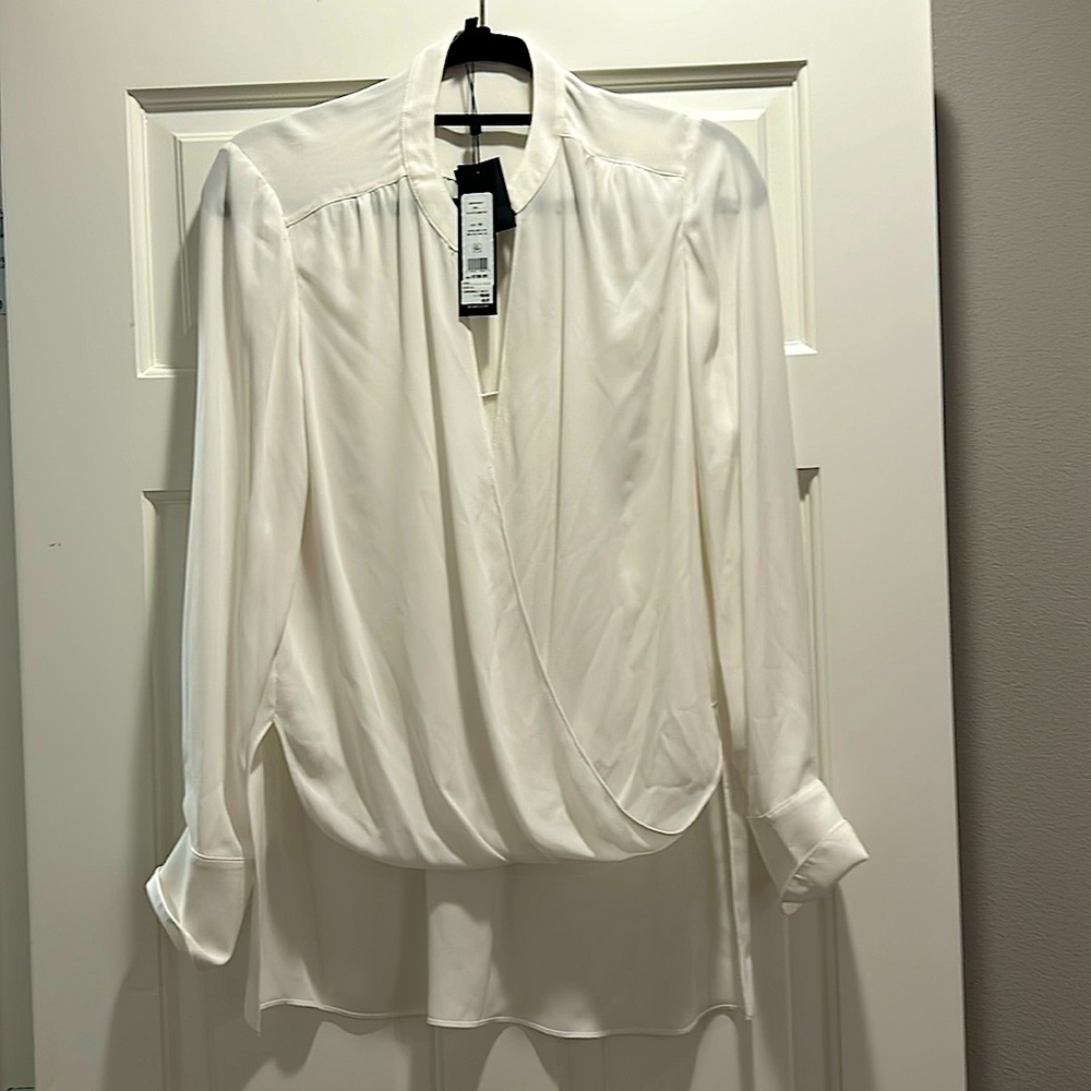 BCBG blouson polyester top. Tags on. Never worn. white (alabaster)